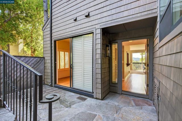 1975 Fair Ridge Ct, Walnut Creek, CA 94597