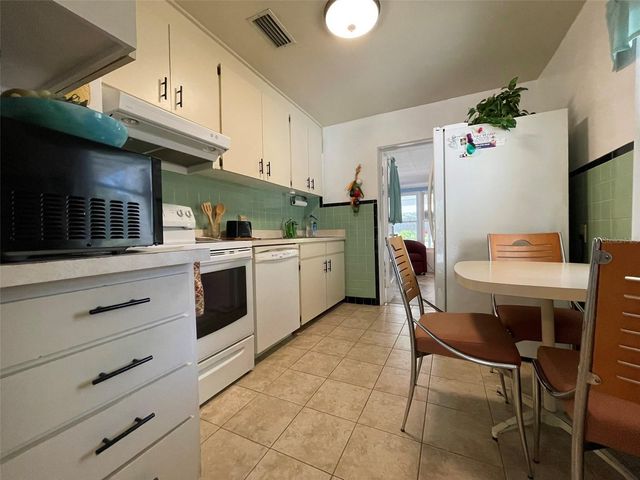 1240 DRUID CIRCLE, Lake Wales, FL 33853