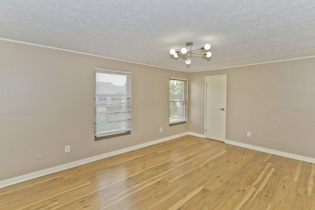 5760 Lucinda Court, Columbus, OH 43232