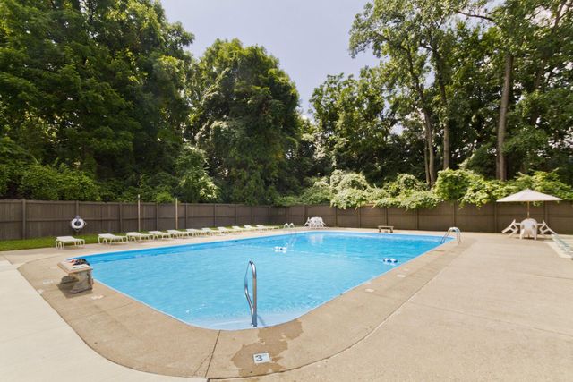 5760 Lucinda Court, Columbus, OH 43232