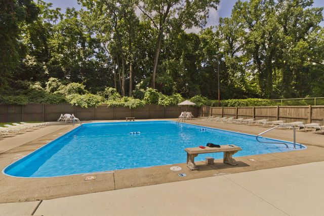 5760 Lucinda Court, Columbus, OH 43232