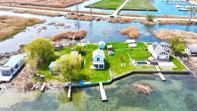 7286 South Channel Drive, Clay Twp, MI 48028