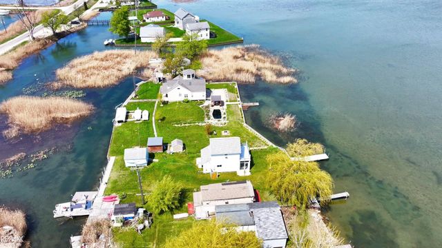 7286 South Channel Drive, Clay Twp, MI 48028