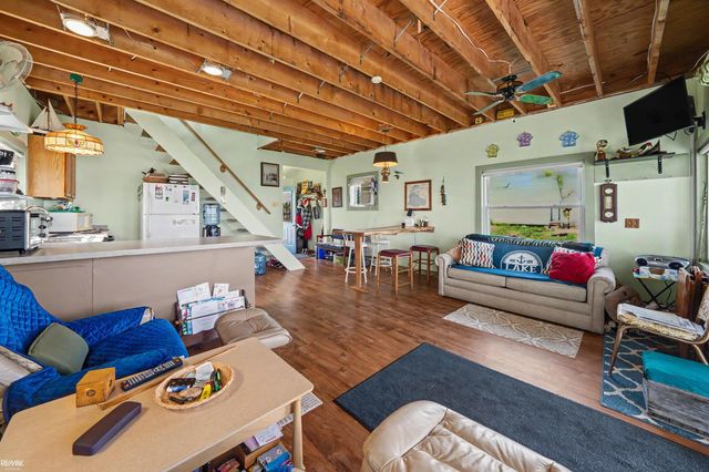 7286 South Channel Drive, Clay Twp, MI 48028