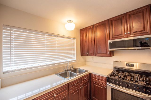 930 B 5, National City, CA 91950