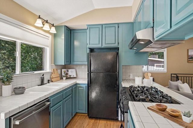 21590 Madrone Drive, Los Gatos, CA 95033
