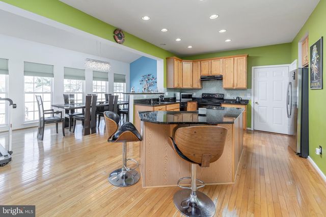 1932 APACHE CT, Vineland, NJ 08361