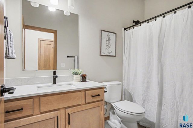 9213 W 43rd St Street, Sioux Falls, SD 57106