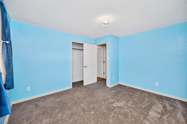 3833 Sterling Drive, Franklin Twp, OH 45005