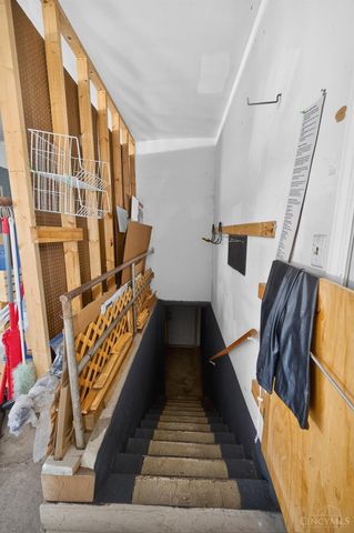 3833 Sterling Drive, Franklin Twp, OH 45005