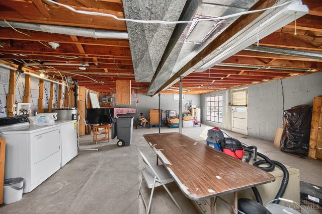 3833 Sterling Drive, Franklin Twp, OH 45005