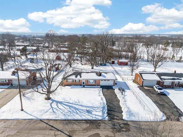 3833 Sterling Drive, Franklin Twp, OH 45005