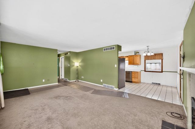 3833 Sterling Drive, Franklin Twp, OH 45005