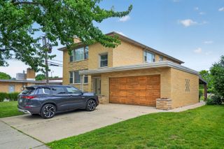 7941 Karlov Avenue, Skokie, IL 60076