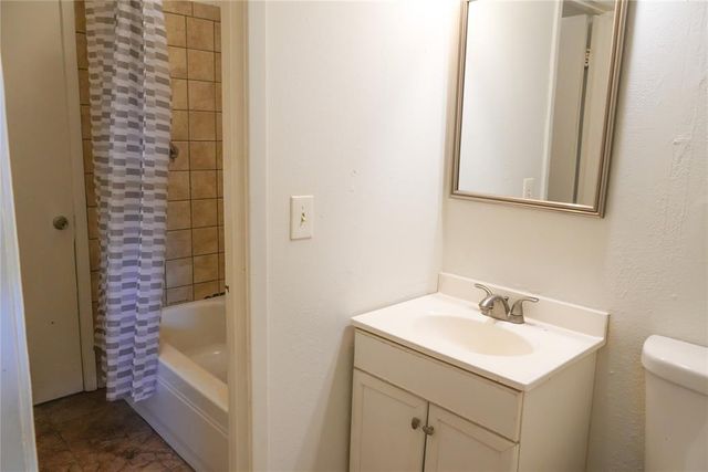 7228 NW 17th Street, Bethany, OK 73008