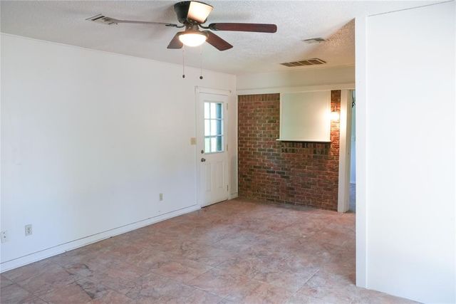 7228 NW 17th Street, Bethany, OK 73008