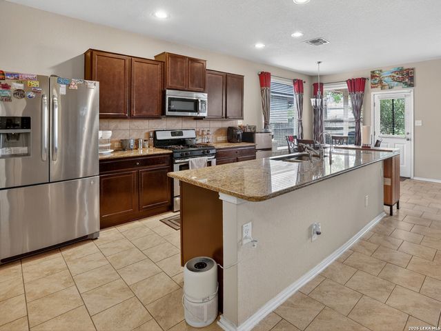 8351 Angelina Parke, San Antonio, TX 78254