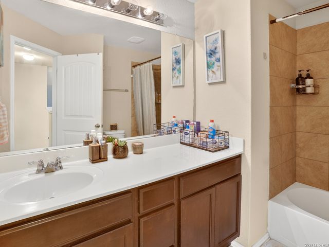 8351 Angelina Parke, San Antonio, TX 78254