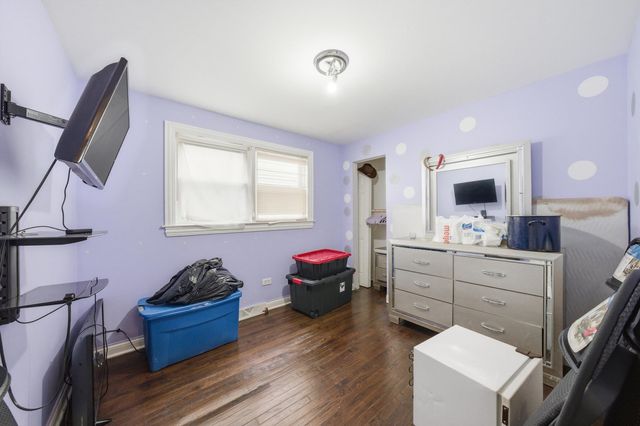 1221 W 97th Place, Chicago, IL 60643