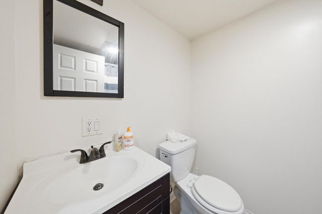 1221 W 97th Place, Chicago, IL 60643