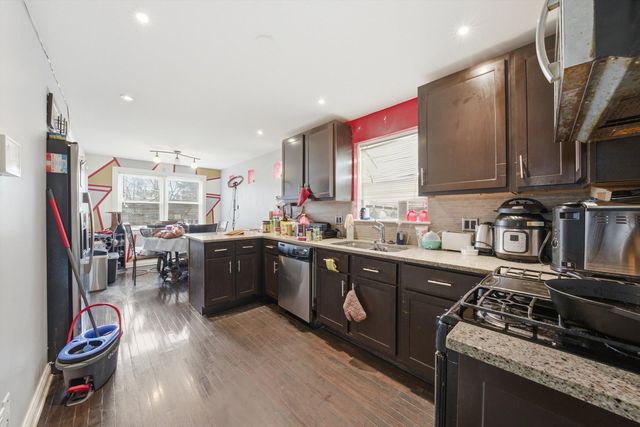 1221 W 97th Place, Chicago, IL 60643