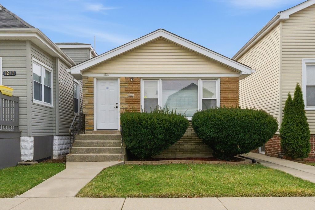 1221 W 97th Place, Chicago, IL 60643