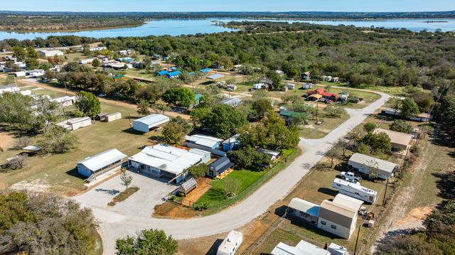 220 Treasure Beach, Comanche, TX 76442