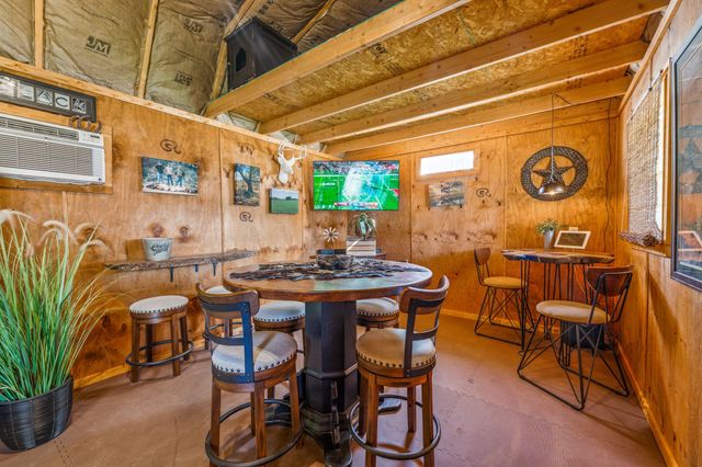 220 Treasure Beach, Comanche, TX 76442