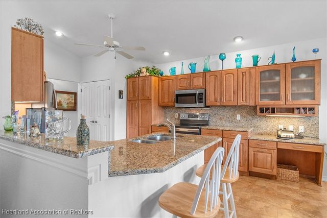 5 Acacia Court N, Lake Placid, FL 33852