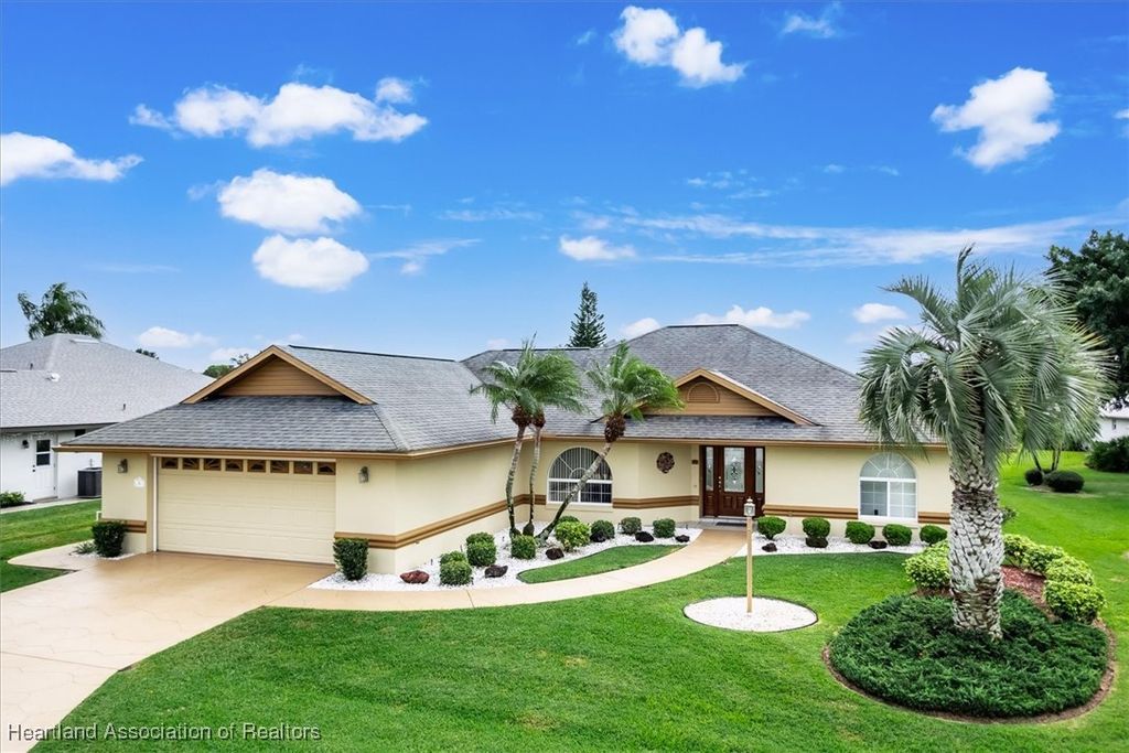 5 Acacia Court N, Lake Placid, FL 33852