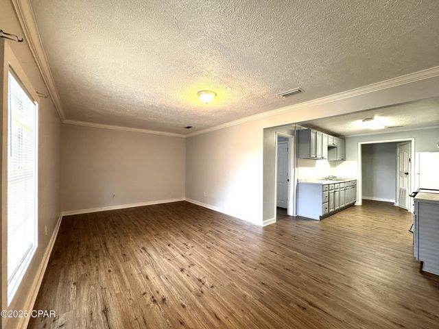 237 Helen Avenue E, Panama City, FL 32401