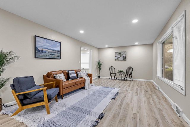 3826 S 15th STREET, Sheboygan, WI 53081