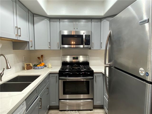 2111 Cheyenne 5, Fullerton, CA 92833