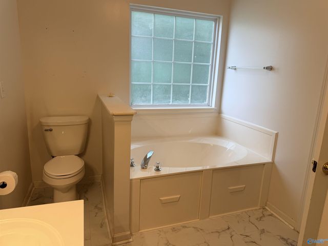115 SW Tallmadge Court, Huntsville, AL 35824