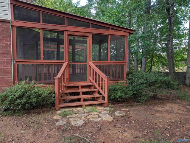 115 SW Tallmadge Court, Huntsville, AL 35824
