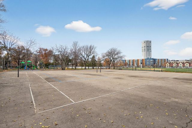 1034 14th Avenue SE, Minneapolis, MN 55414