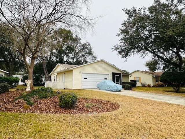 822 DUNDEE CIRCLE 822, Leesburg, FL 34788