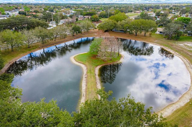 822 DUNDEE CIRCLE 822, Leesburg, FL 34788