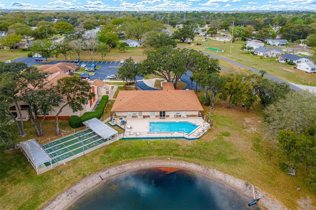 822 DUNDEE CIRCLE 822, Leesburg, FL 34788