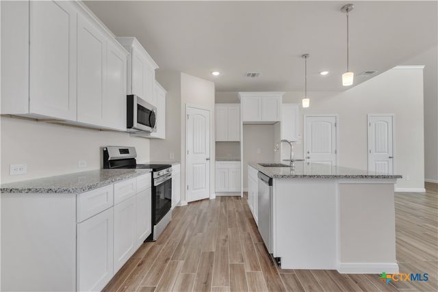 401 Dobson, Killeen, TX 76542
