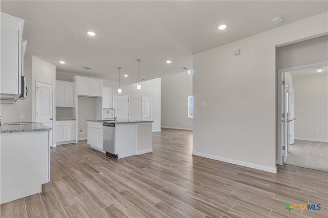 401 Dobson, Killeen, TX 76542