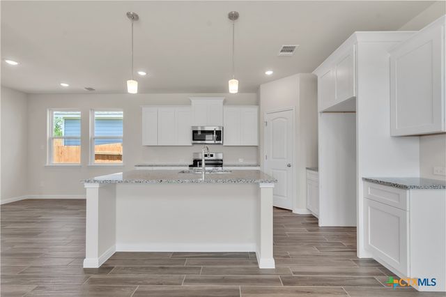401 Dobson, Killeen, TX 76542