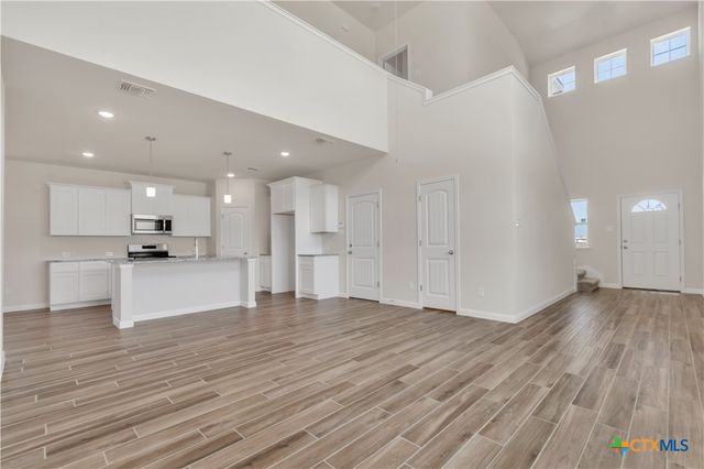 401 Dobson, Killeen, TX 76542