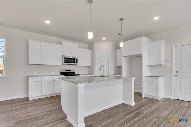 401 Dobson, Killeen, TX 76542