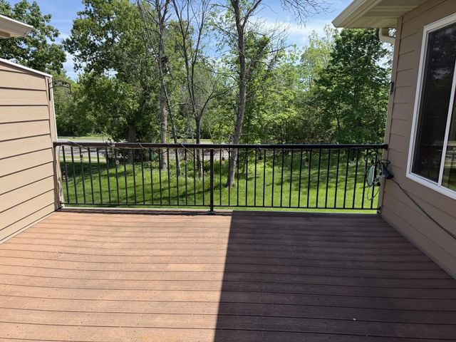 2526 Waterfall Way NW, Prior Lake, MN 55372