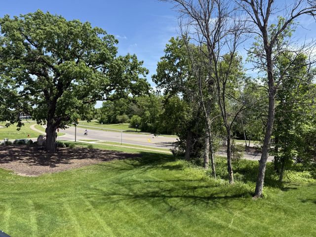 2526 Waterfall Way NW, Prior Lake, MN 55372