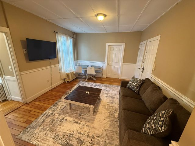 33 Ann Street, Newport, RI 02840