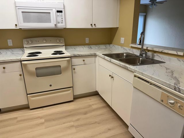 1133 Golden Lakes Boulevard 812, West Palm Beach, FL 33411
