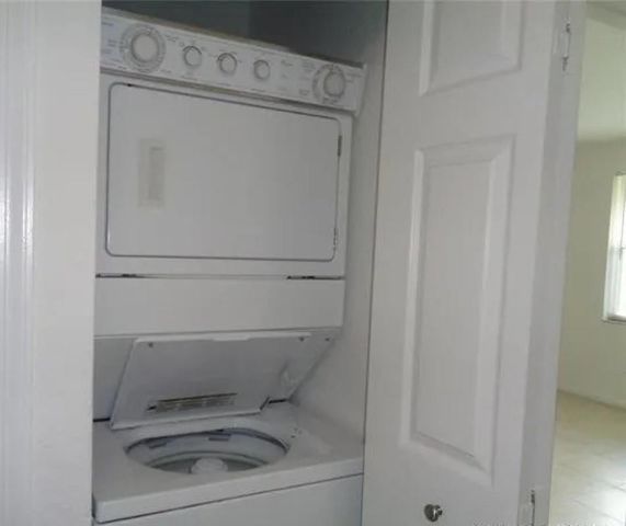 6765 Sienna Club Place, Lauderhill, FL 33319