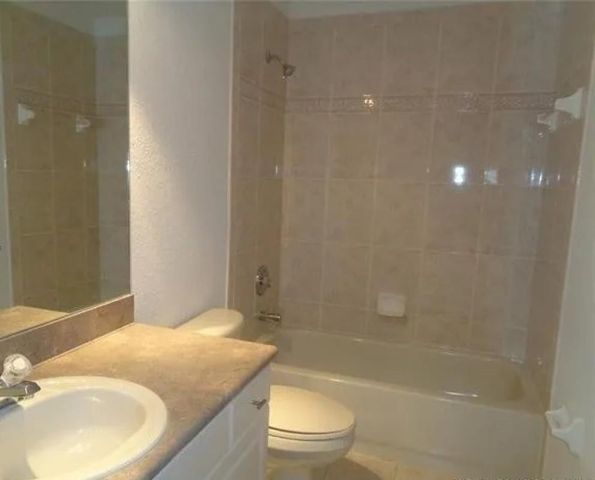 6765 Sienna Club Place, Lauderhill, FL 33319